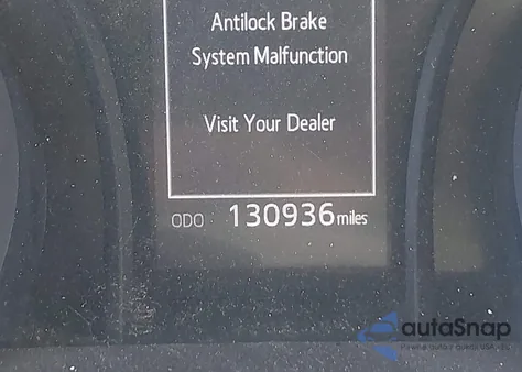 2020 Toyota Camry Se z USA, uszkodzony, nr VIN 4T1G11AK7LU951953